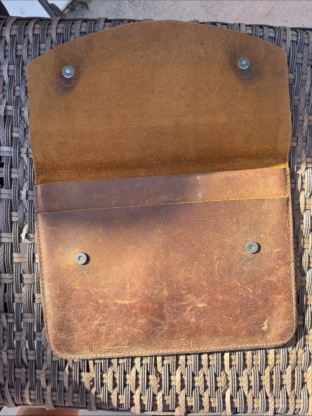 Genuine leather MacBook Air (11.79 in) or iPad case | brown